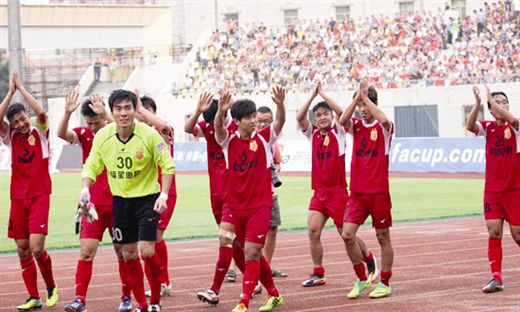 中超-路易斯中框卢卡斯失良机 申花0-0浙江3轮不胜